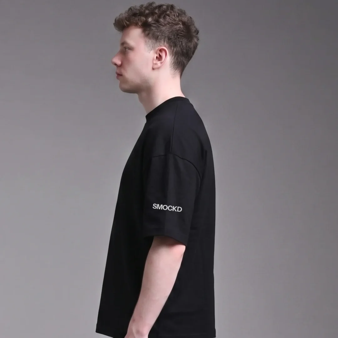 SMOCKD Beautiful Toxic oversized tee side view drop shoulder black